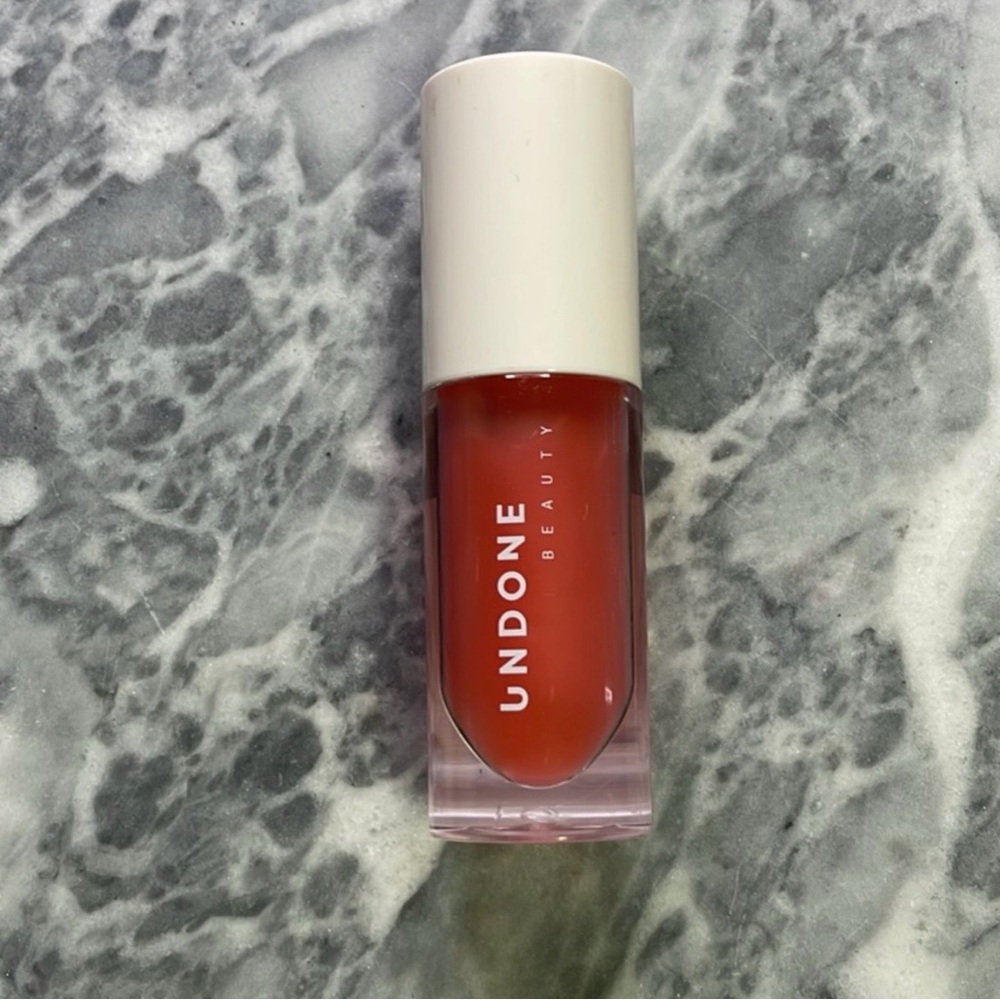 New Undone Beauty Lip Gloss
